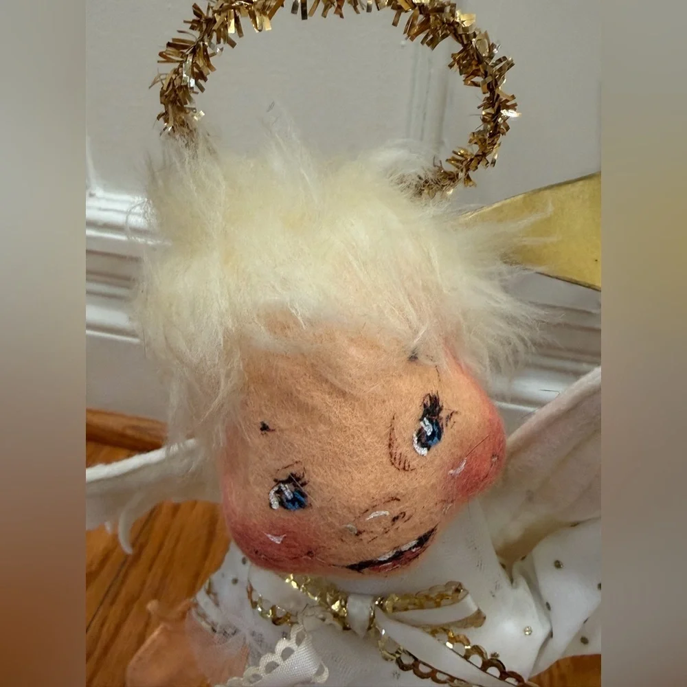 Annalee Christmas angel tree topper star white gold 1983